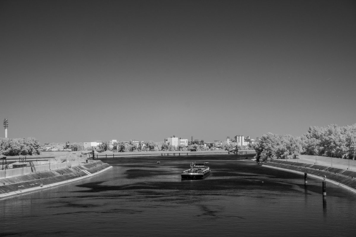 IR06